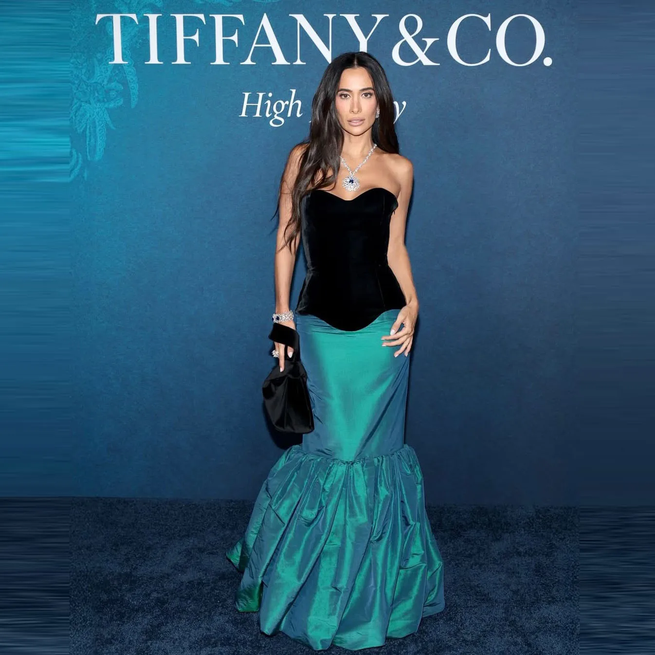 

Women's Mermaid Skirt in Saatin Fabric High Waist A Line Skirt for Formal Events Comfortable and Stylish Design Perfect