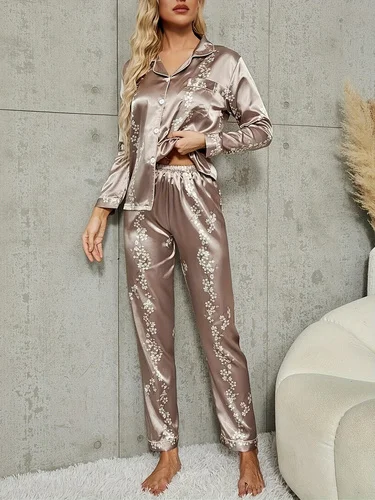 Kleines Satin-Pyjama-Set mit Blumendruck, bequemes, langärmliges Oberteil mit Knopfleiste und gemütliche lange Hose, Damen-Loungewear und Nachtwäsche – Detail 1