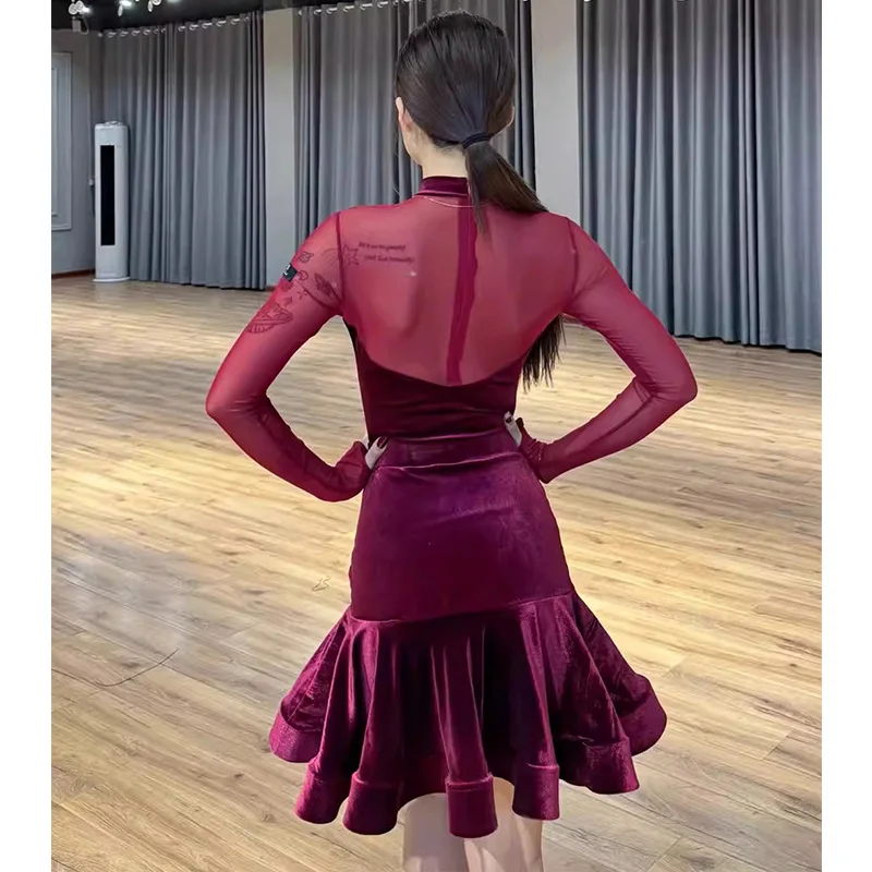 النبيذ الأحمر المخملية اللاتينية فستان رقص المرأة المنافسة فستان تشاتشا رومبا أداء الرقص الملابس الكبار ممارسة فستان DNV25305
