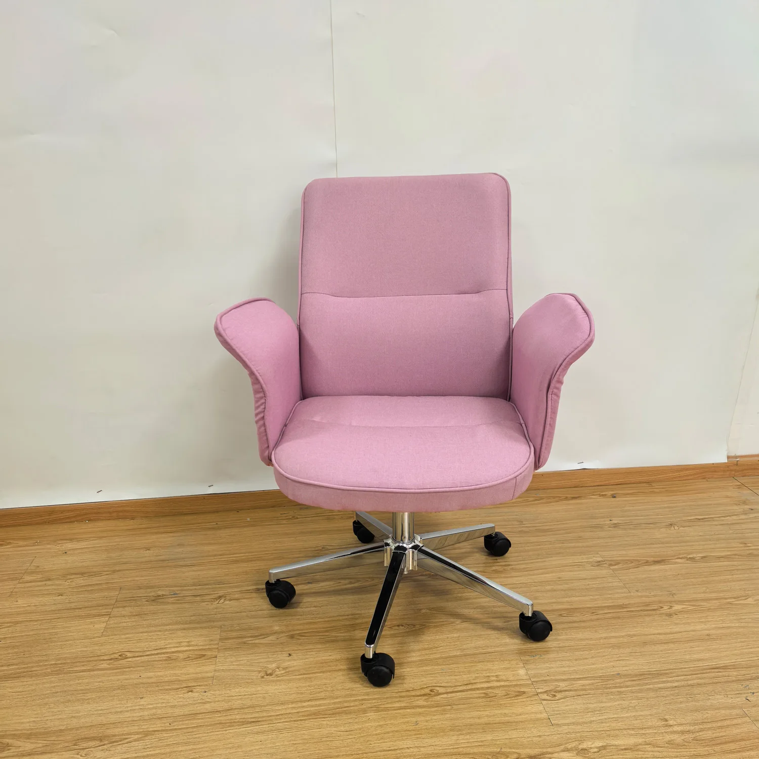 silla-giratoria-moderna-para-oficina-ejecutiva-de-negocios-reposabrazos-fijo-base-cromada-de-tela-almohadilla-ergonomica-de-lino-grueso-ajustable