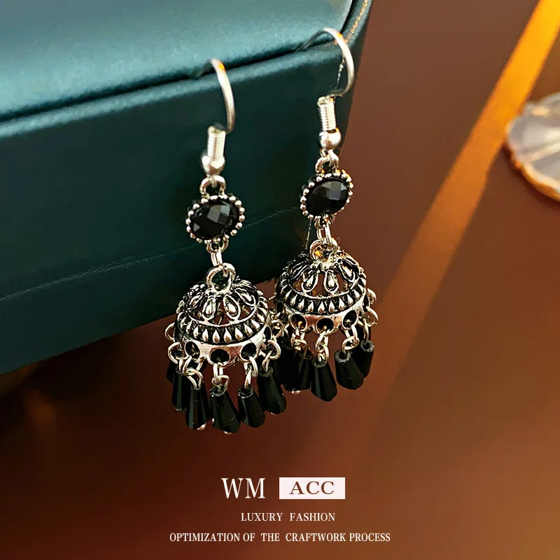 

Ethnic style vintage lantern, crystal tassel, ear hook, artistic retro earrings, personalized and fashionable earrings