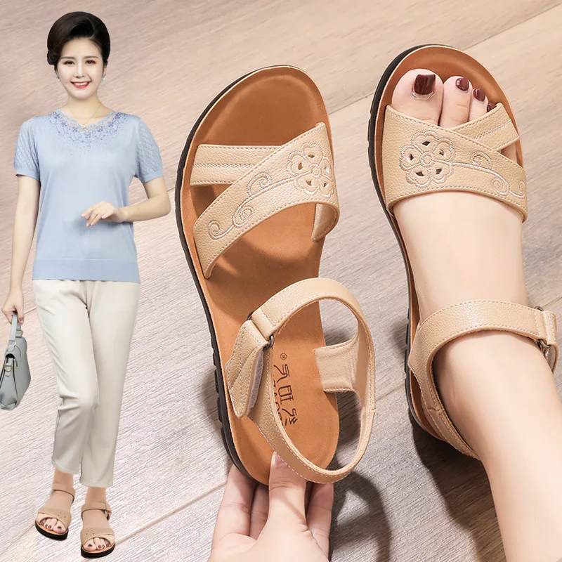 Summer New Woman Soft bottom middle-aged Sandals Fashion comfortable mother sandals leather large size women\'s shoes Plus Size