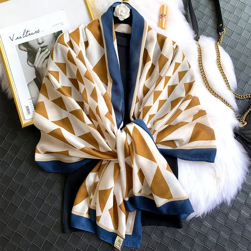 Women\'s Spring and Autumn Silk Scarf, Western Style Fashion, Winter Silk Scarf, Extra Large Shawl, Dual Use, Versatile, Thin War
