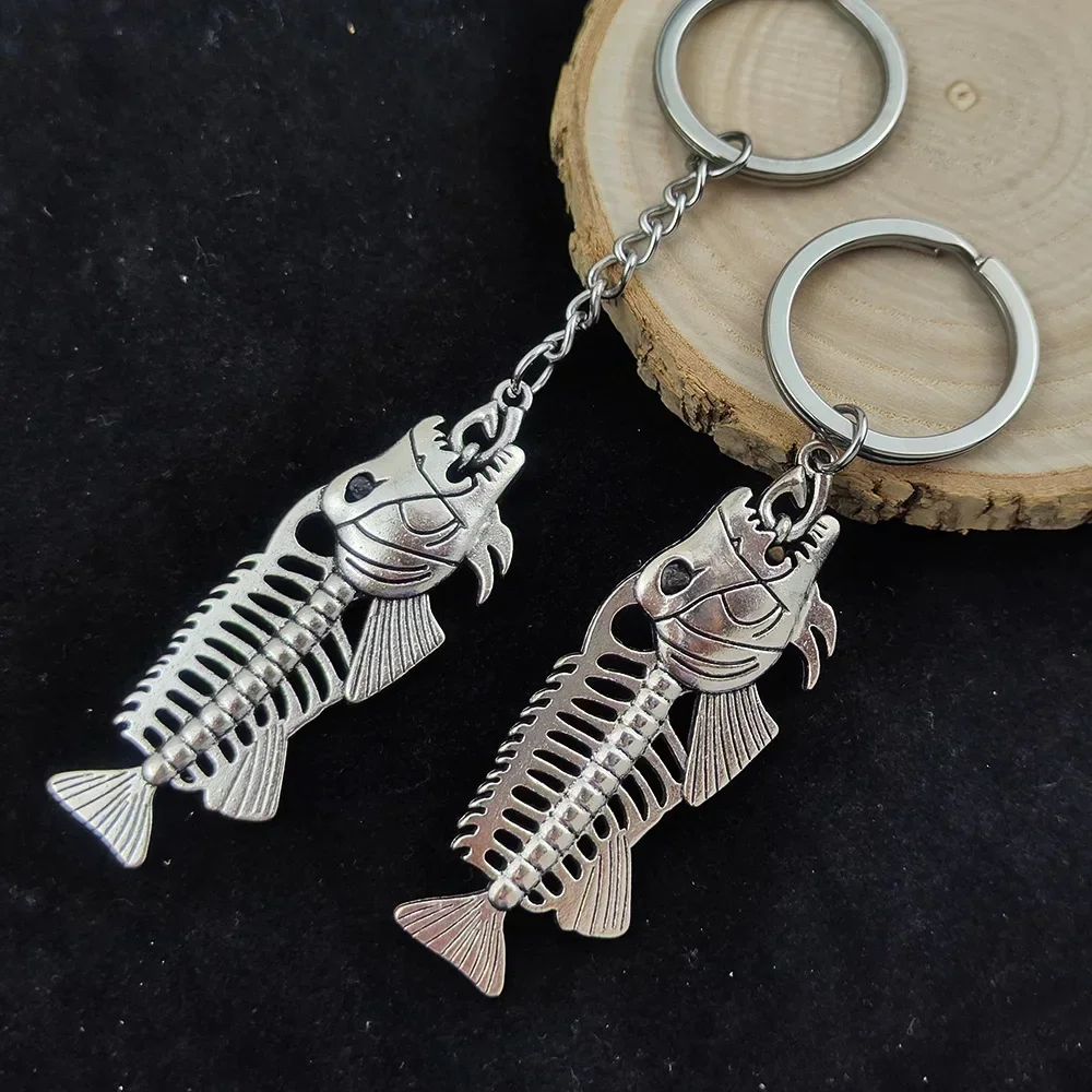 Vintage Alloy Keychain Fish Bone Pendant Animal Key Chains Men Women Car Backpack Decorative Charm Keyring Fashion Jewelry Gifts