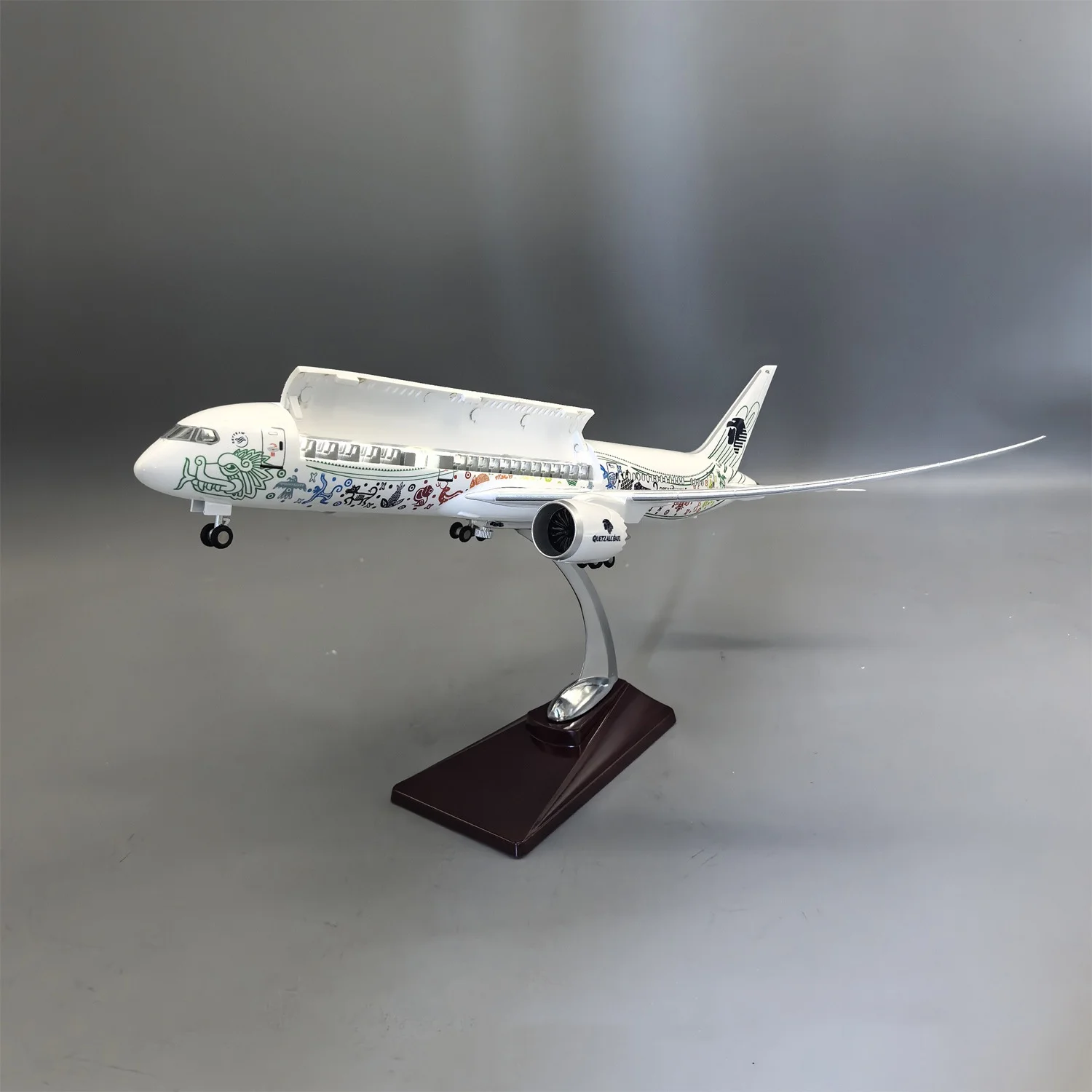 47cm Aeromexico Quetzalcoatl B787-9 Airplane Model Kit Cabin Door Openable for Home Decoration Office Desktop Decor or Gift