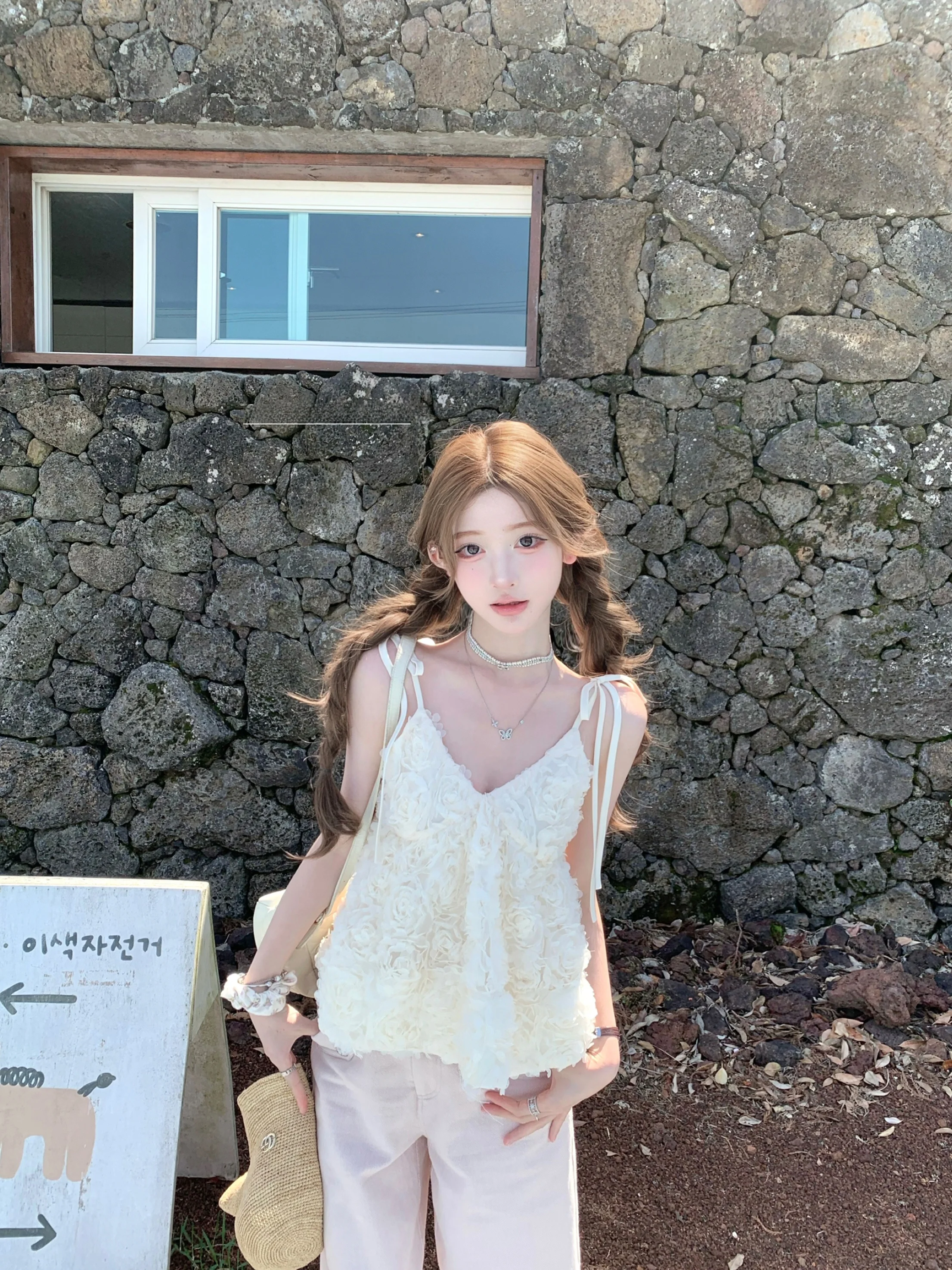 

Комплект Chil Sung 26ss Paris Sketch Camellia: юбка-макси цвета шампань и розовые джинсы из чистого хлопка для женщин