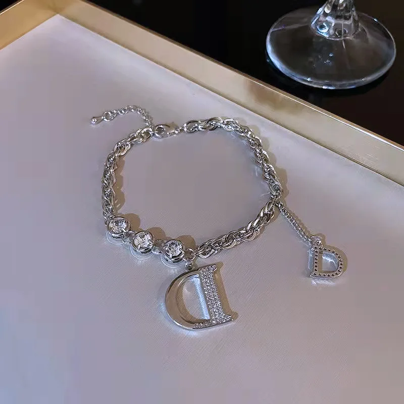 Letter D Rhinestone Chain Bracelet for Women Luxury Woman Designer Jewelry Gift Stainless Steel Charm Bracelets Cuffs Aesthetic