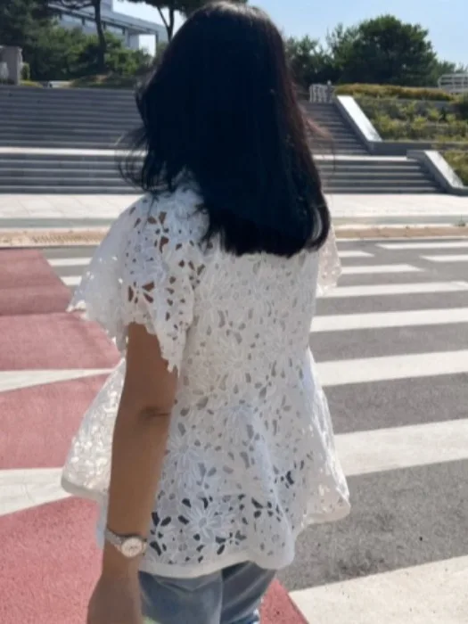 

Sweet Lace irt Women's Design Sensation Hollow out Waist Slimming Top Chic Spring Summer New Sle Commute Pure E-commerce