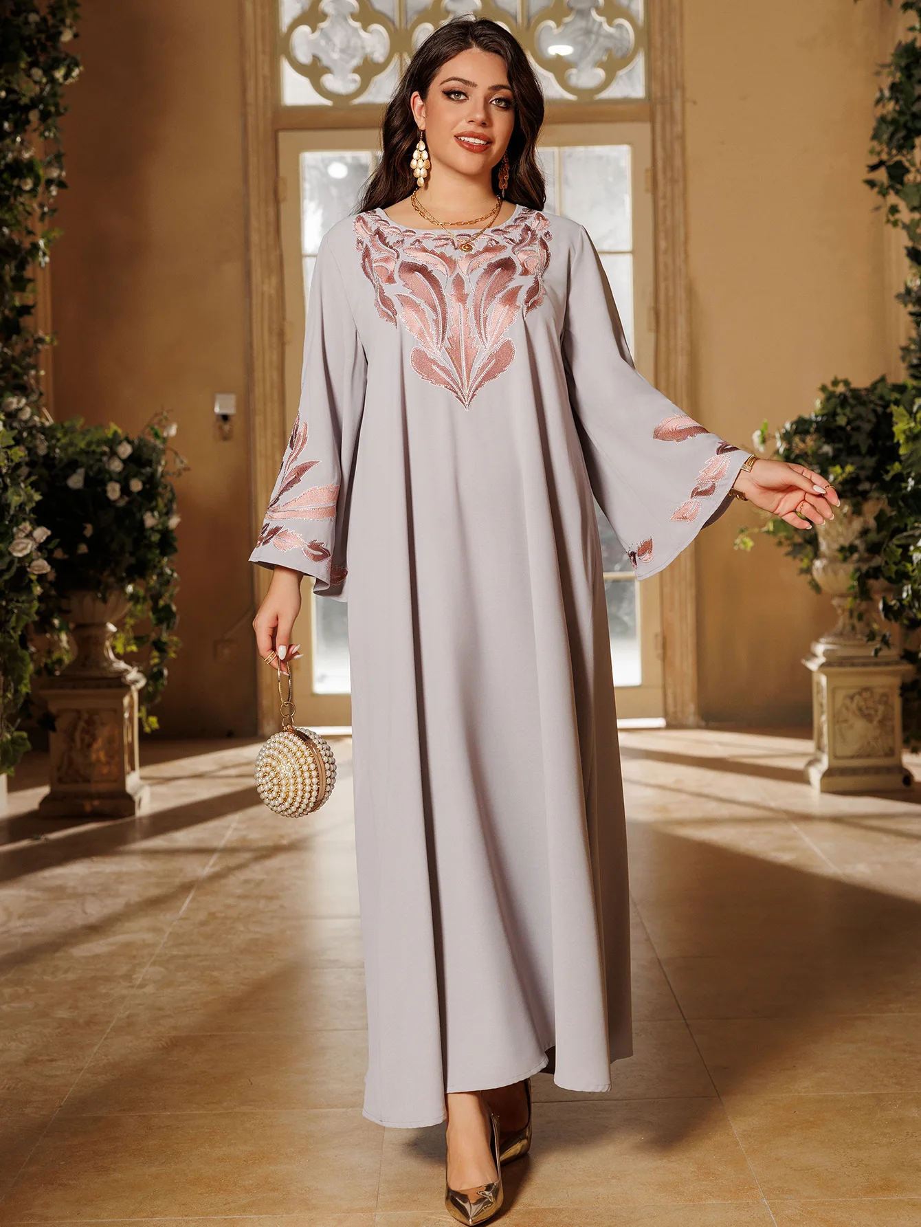 Middle East Muslim Women Embroidery Diamonds Maxi Dress Turkey Kaftan Luxury Dubai Abaya Arabic Robe Islam Clothing Jalabiya Eid