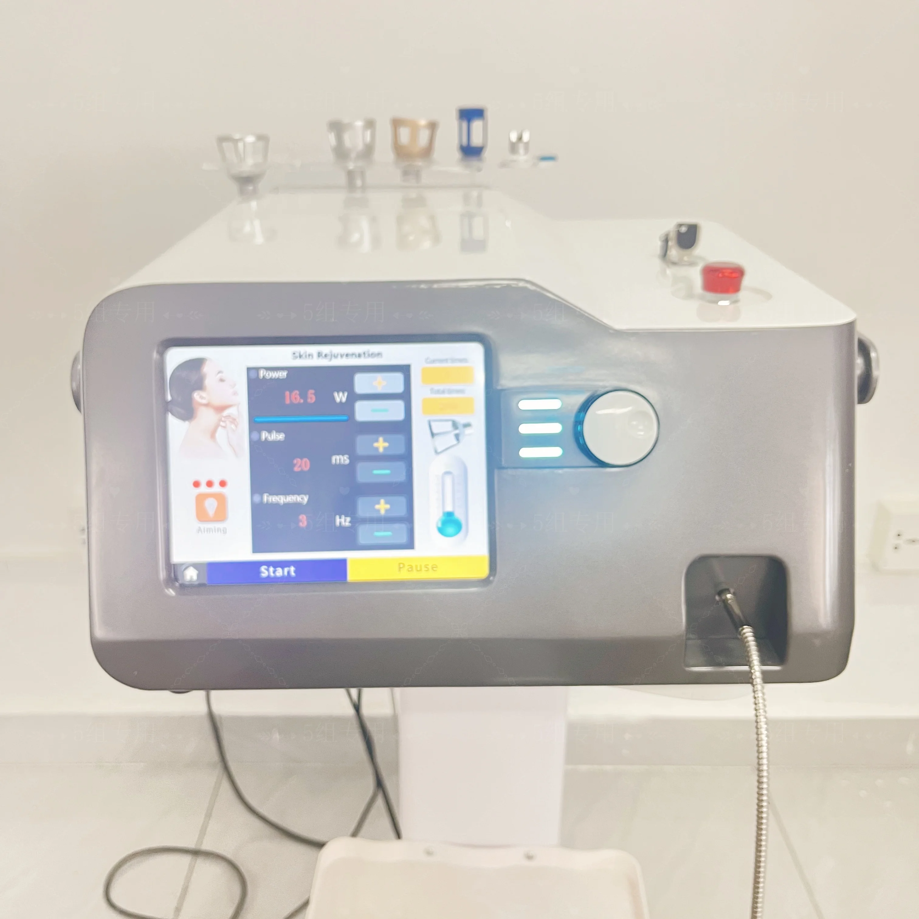جديد إزالة الأوردة العنكبوتية 980nm ديود الليزر إزالة الأوعية الدموية فطريات الأظافر أفضل 30 واط 5in1 ديود آلة إزالة الأوعية الدموية بالليزر