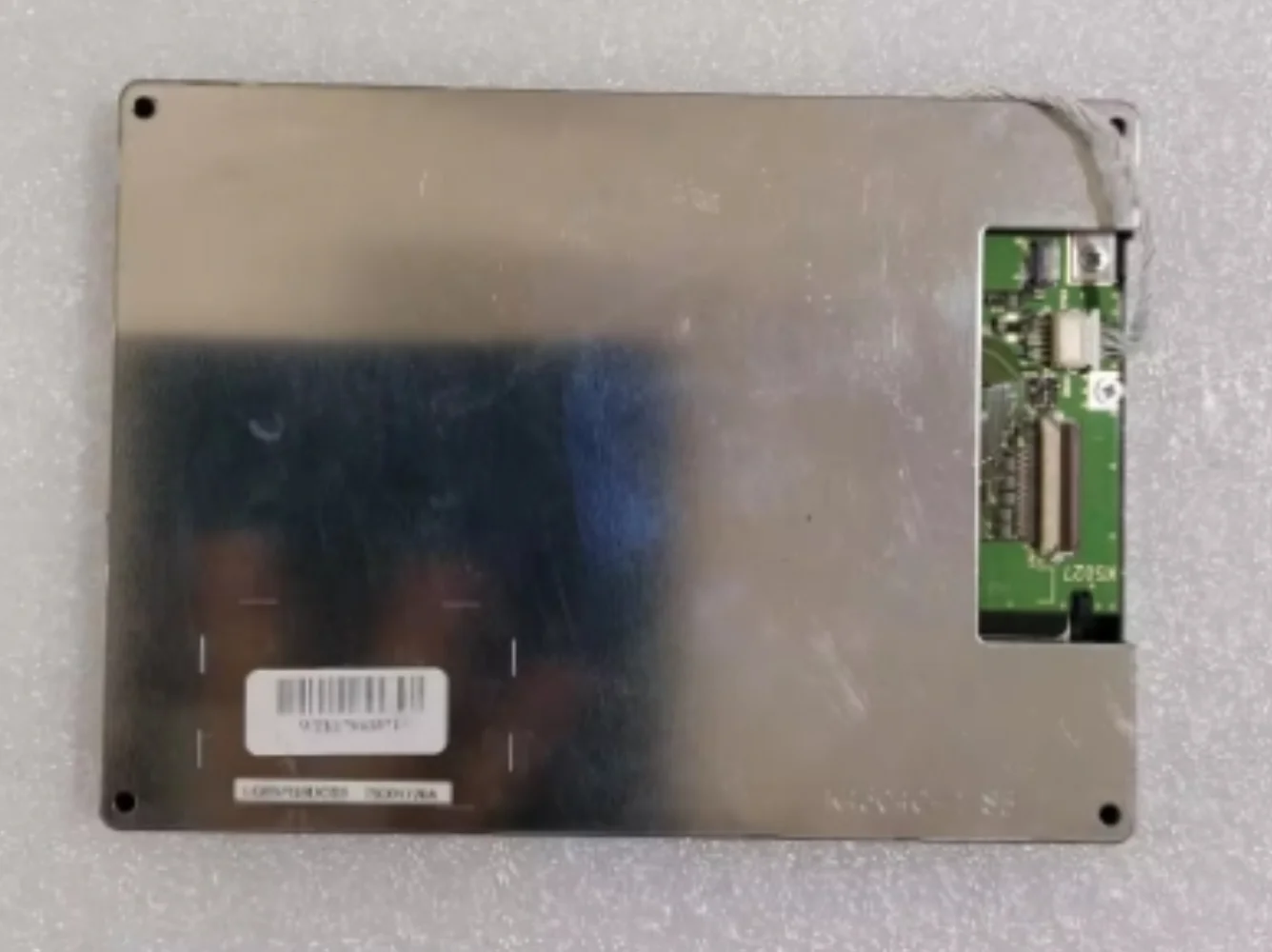 Layar tampilan LCD LQ057Q3DC03