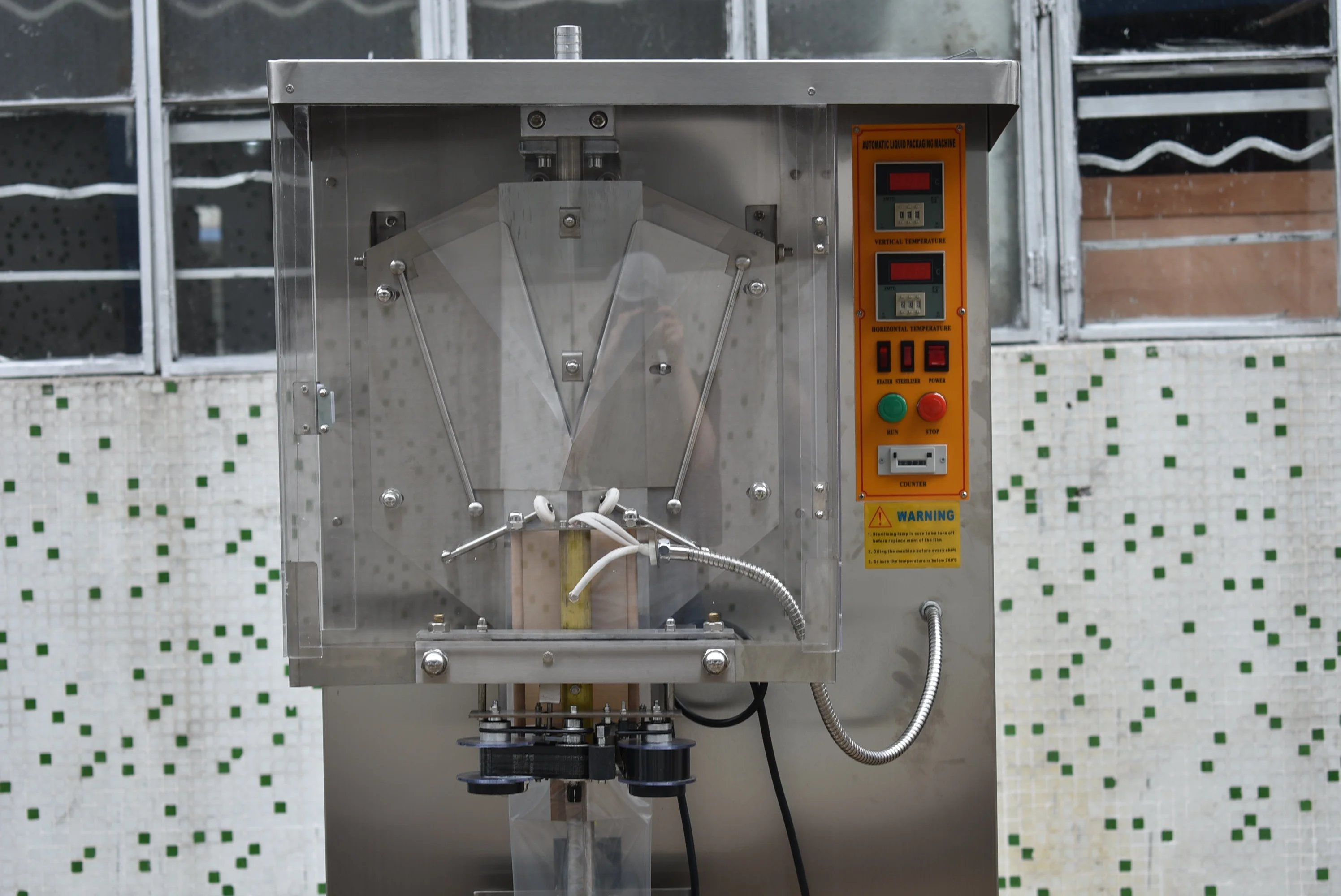 المورد آلة تعبئة وختم الأكياس النباتية لمعالجة المياه الأوتوماتيكية