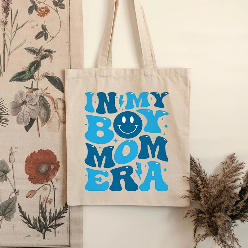 In My Boy Mom Era Pattern Tote Bag, Canvas Daily Commute, Reusable Shopping Bags, embrague plegable de moda, regalo de agradecimiento para mamá