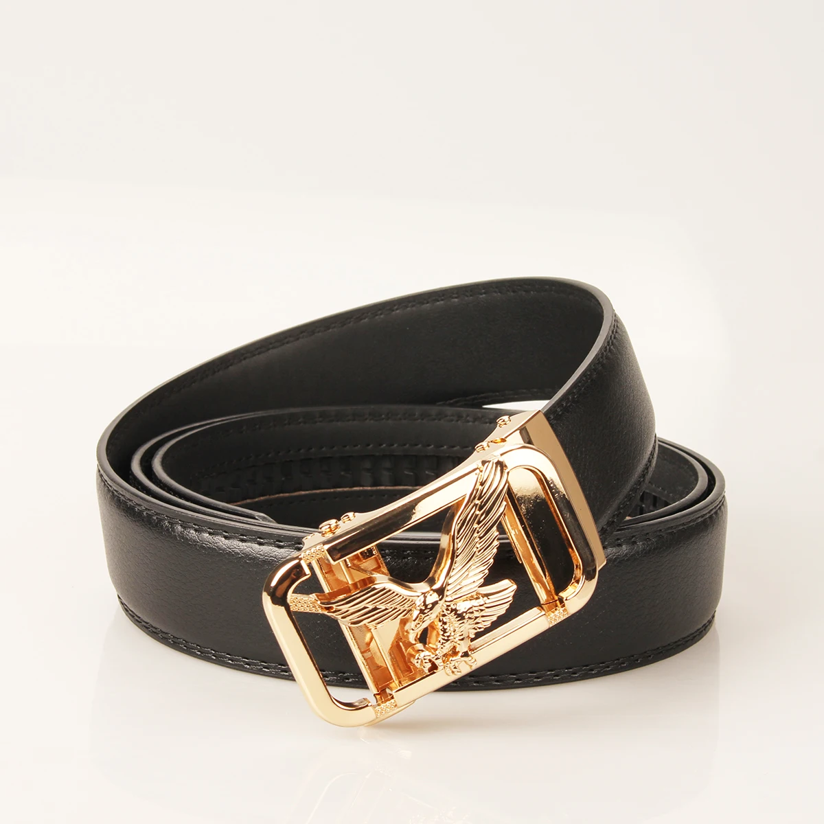 Marca de luxo Cintos de grife masculinos, negócios casuais, fivela personalizada, liga durável, águia voadora, cinto macio, estilo jeans