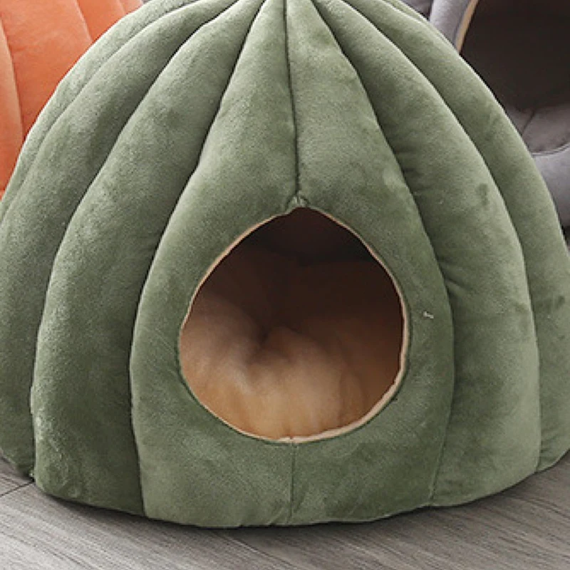 Warm Cat Nest In Winter Pumpkin-Shaped Cat Bed Closed Comfortable Pet Sleeping House Comfortable Cat Bed