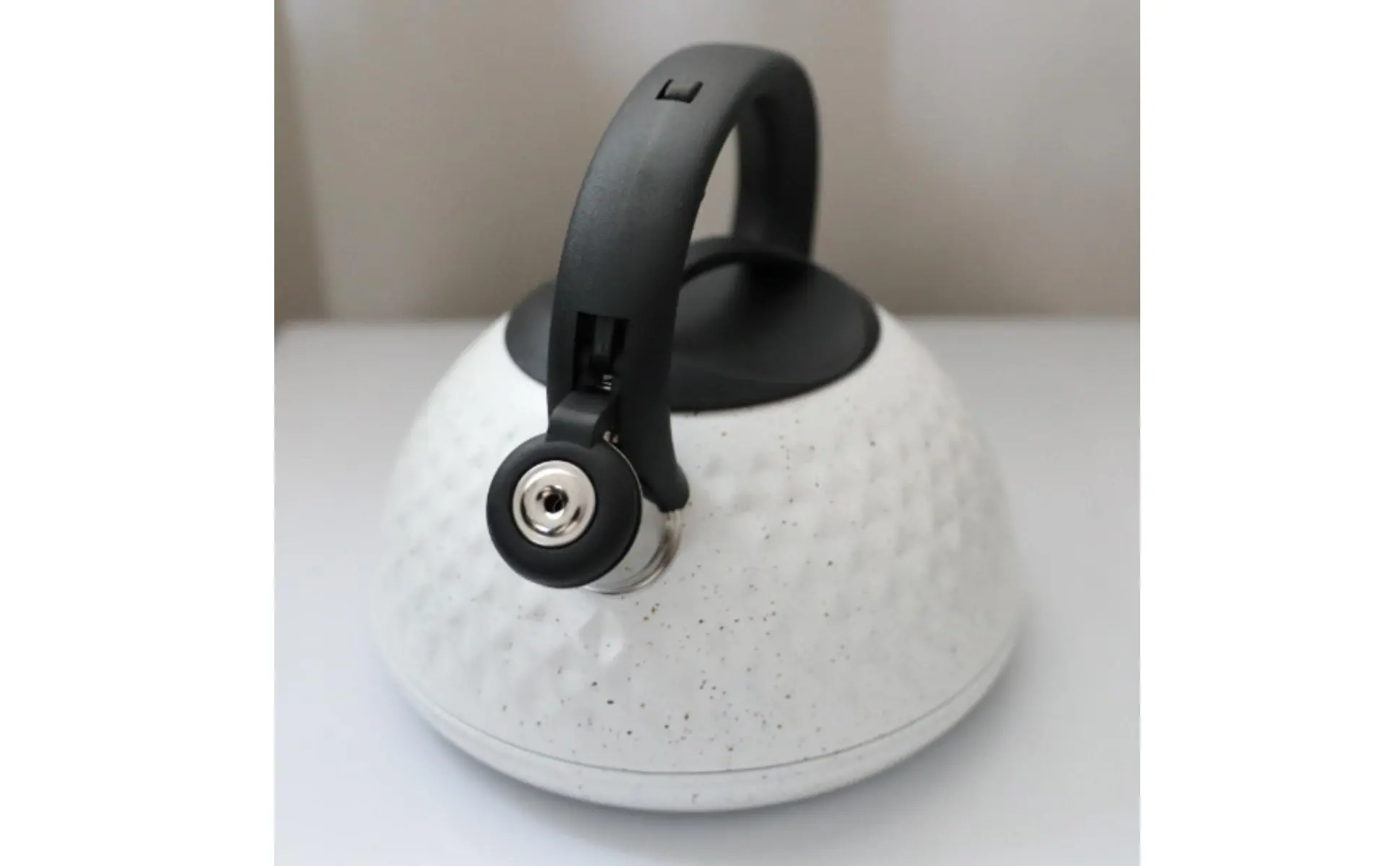 Stainless Steel Whistling Kettle Rust Proof Whistling Tea Kettle Household Cookware Fast Boiling Chemical-Free Safe Stainless Steel Whistling Kettle Rust Proof Whistling Tea Kettle Household Cookware Fast Boiling Chemical-Free Safe