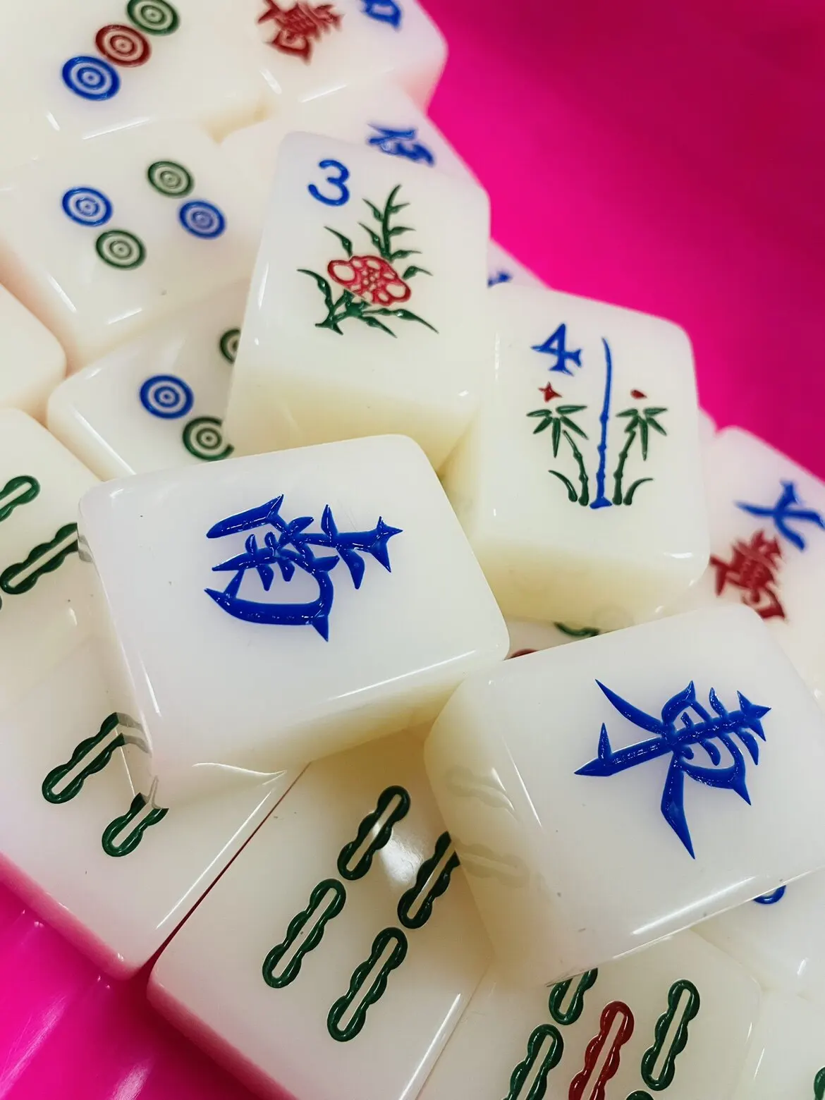 Hong Kong Mahjong Hand Rubbing Mahjong King Hand Playing Mahjong