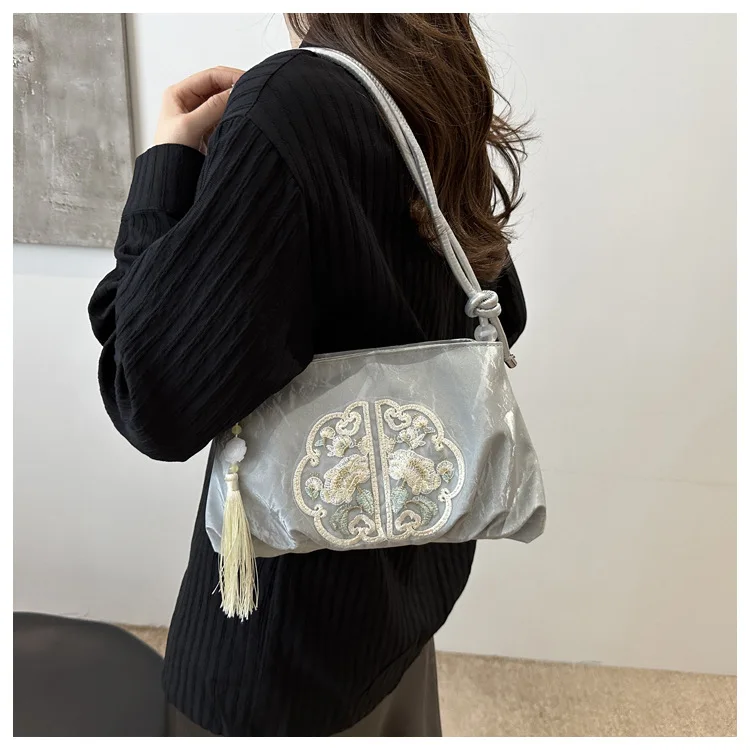 여름 여성용 스타일리시 핸드백, 패셔너블하고 다재다능한 태슬 백, 인스타 감성 싱글 숄더 크로스백