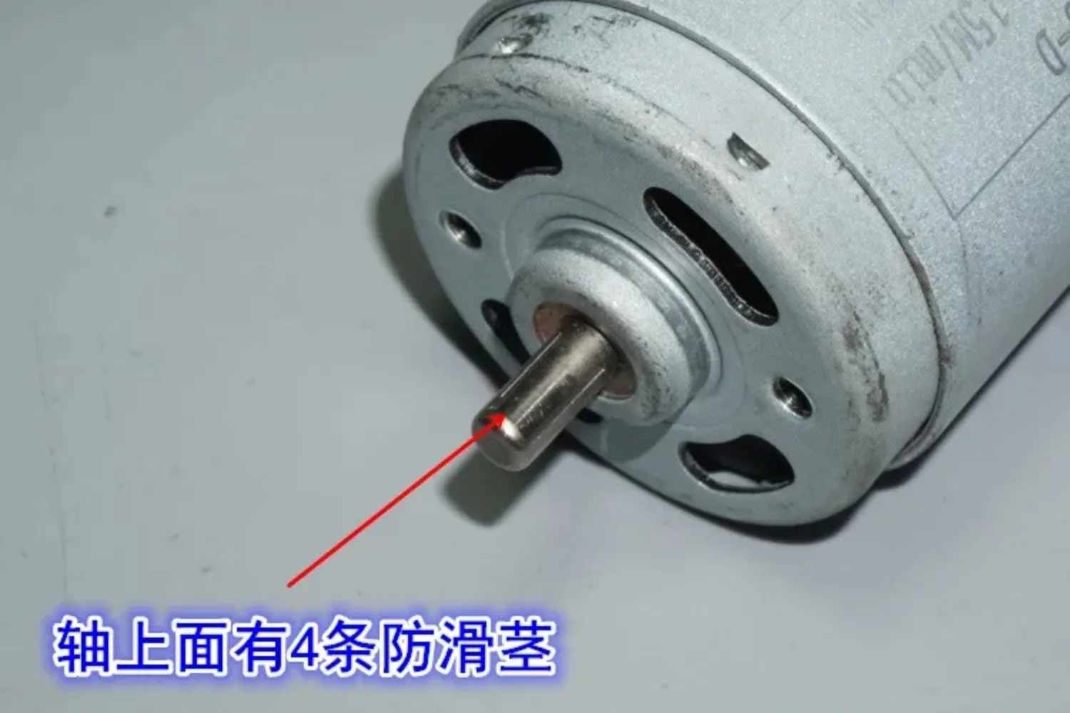 775 DC 12V-24V 18V 3700-7800RPM baja velocidad alto torque potencia rodamiento grande taladro y destornillador/herramientas eléctricas de jardín Motor cepillado