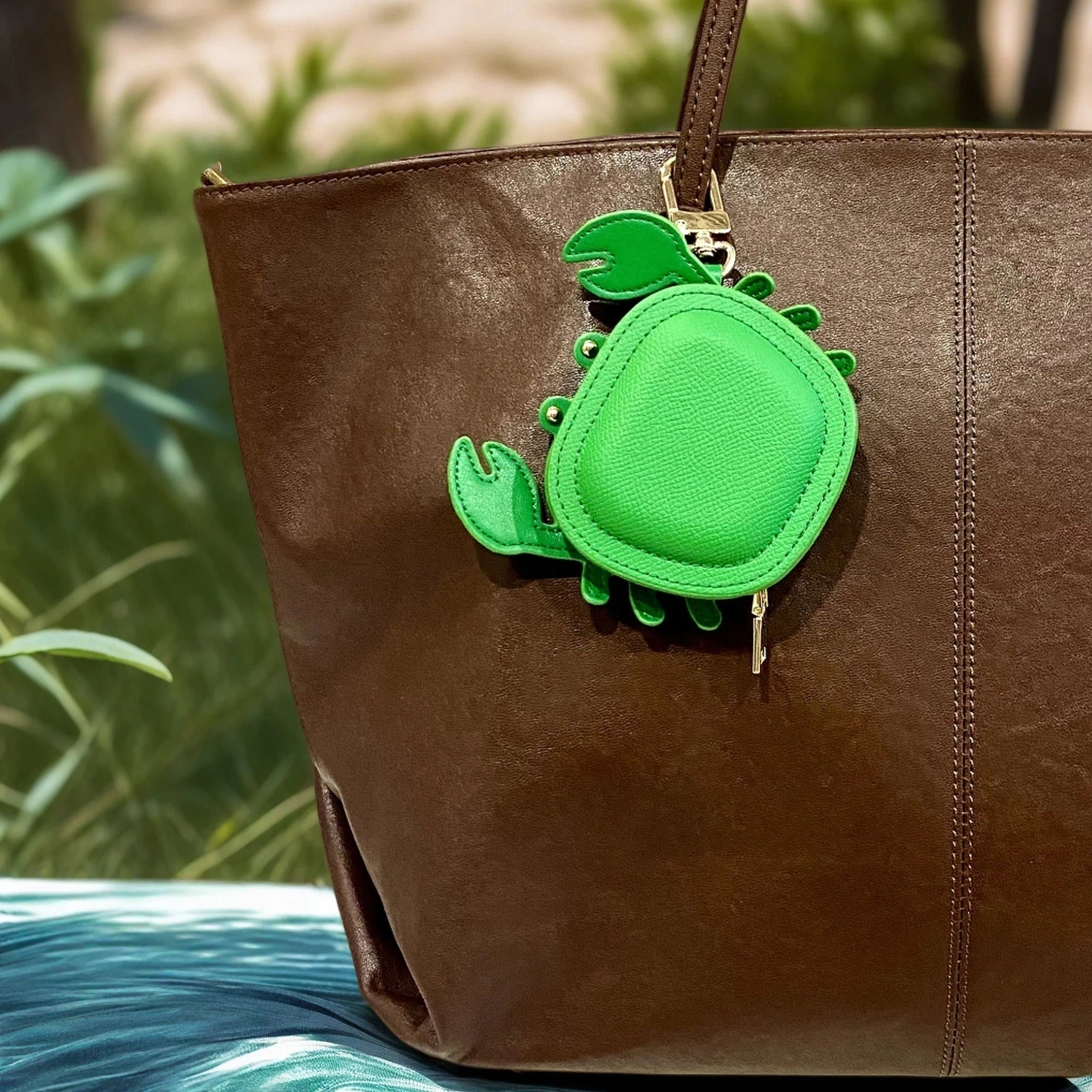 Crab-Shaped Leather Mini Bag, Adorable PU Leather Earbud Case, Coin Purse & Jewelry Pouch with Keychain Charm, Gift For Women