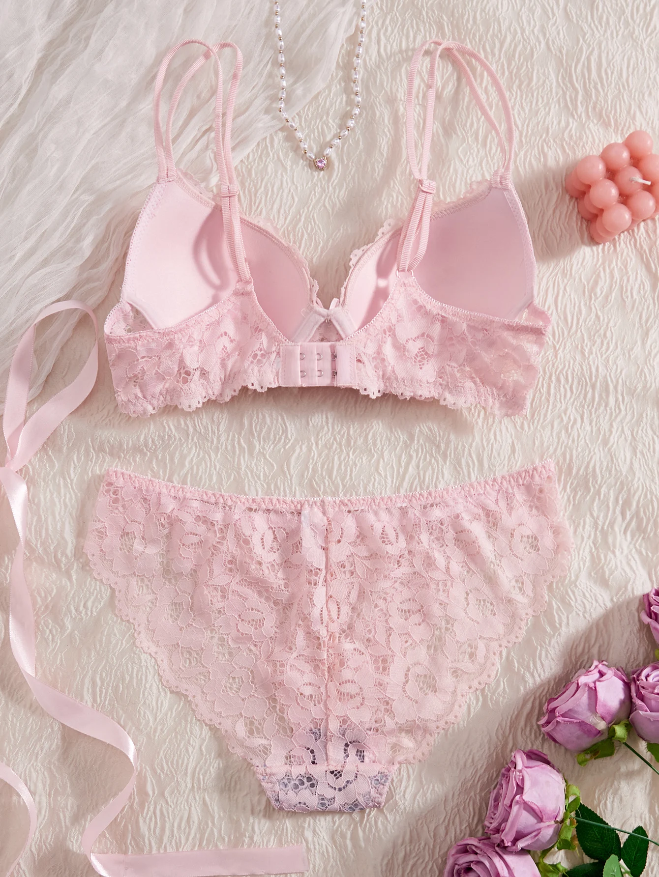 Thumbnail 4 - #1 Trending Push-Up Lace Bras Right Now