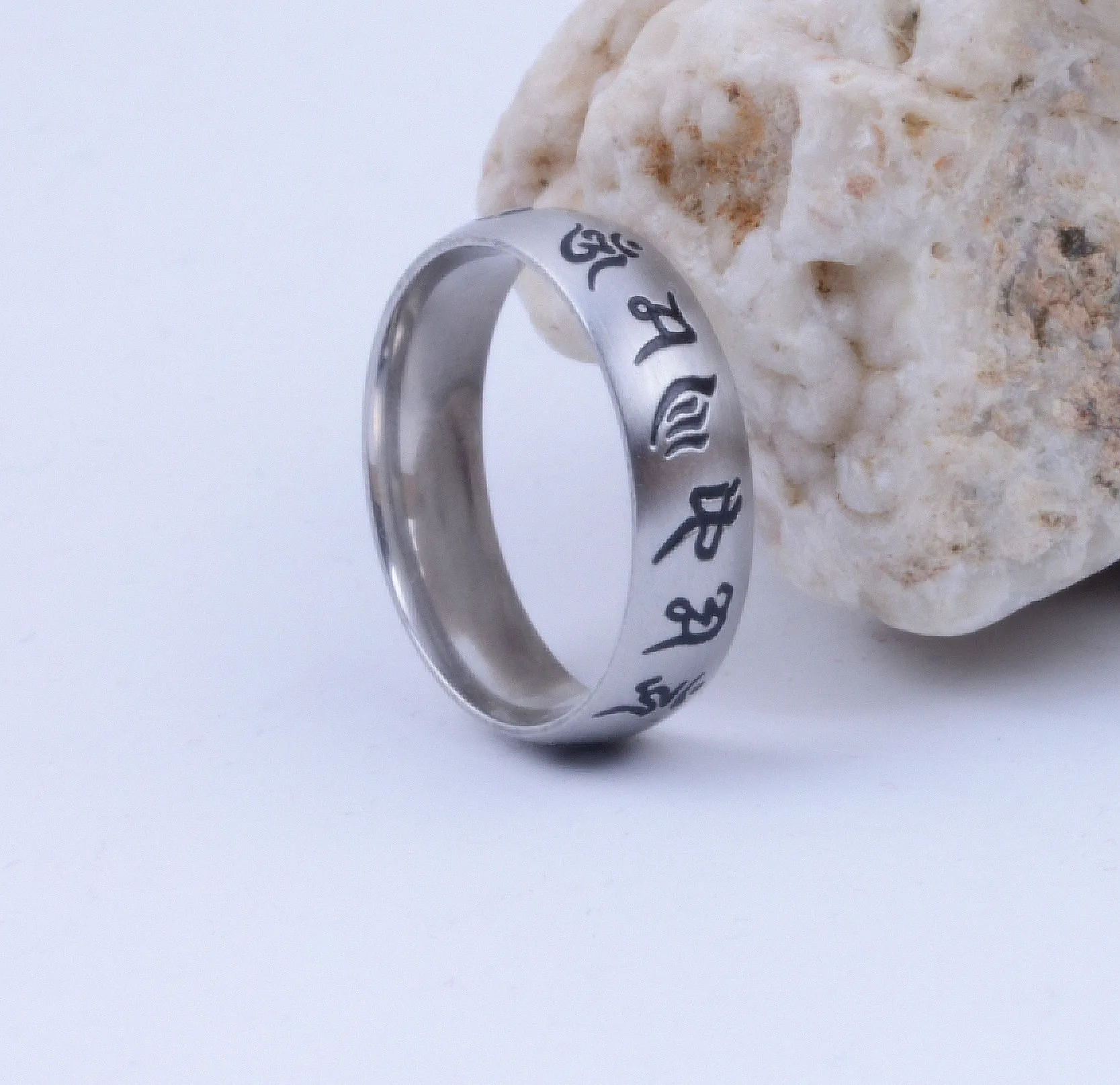 Tibetan Titanium St…