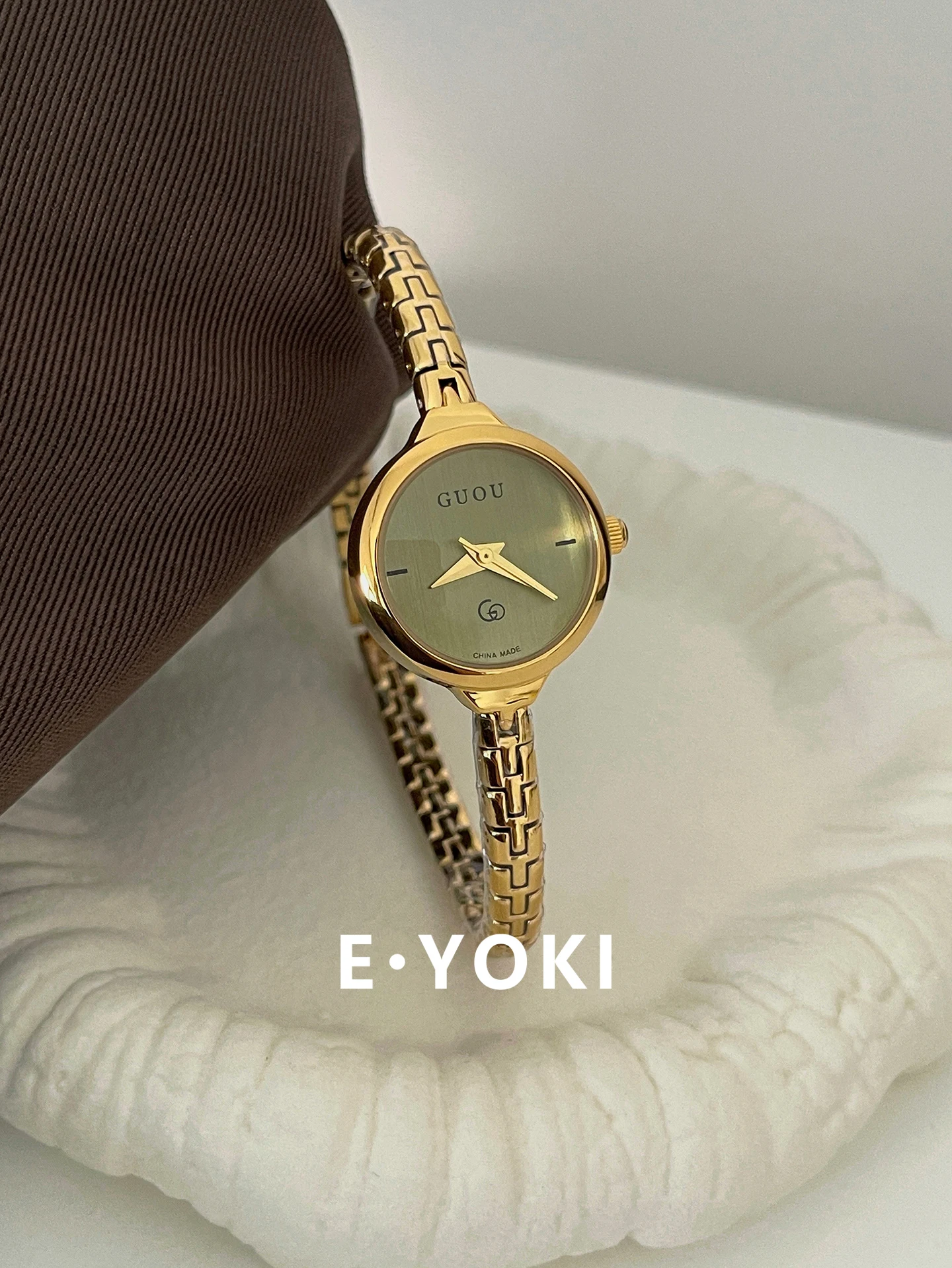 

Gold round bracelet small exquisite women's watch women's fashion quartz women's jewelry high-end selection watch gift for women