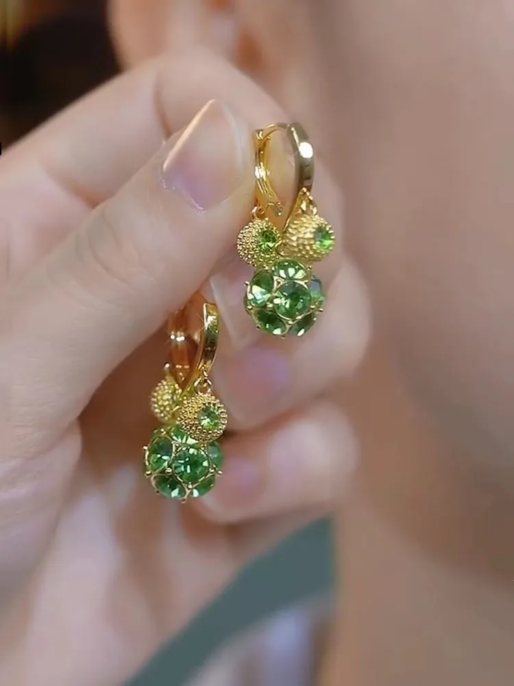 Net star style fresh green durian earrings gentle retro diamond tassel earrings fashion design earrings