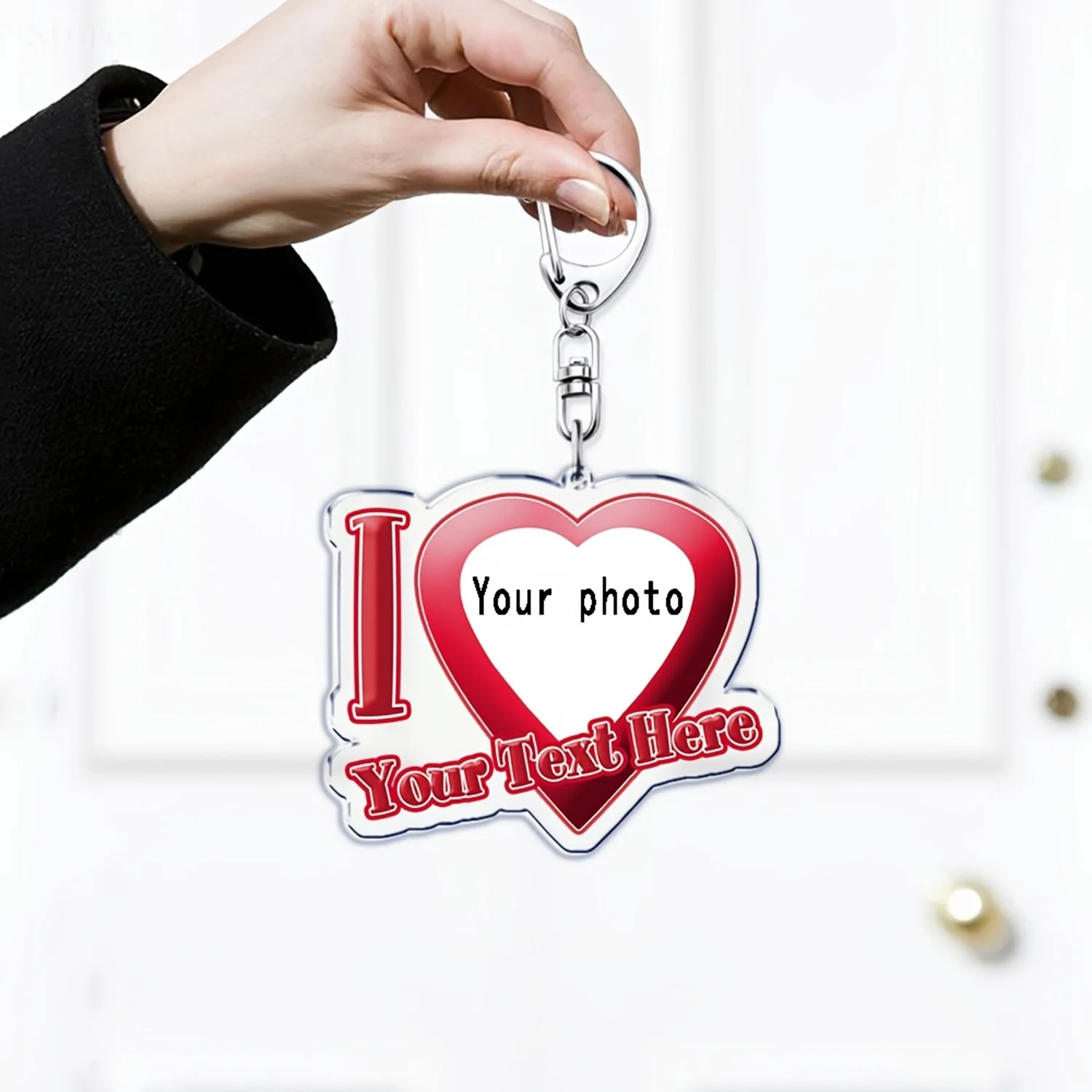 Customized heart-shaped acrylic keychain, featuring a photo and personalized text, a meaningful and heartfelt souvenir gift.