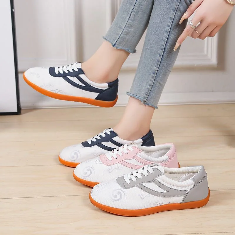 2025 Nuove scarpe da ginnastica per arti marziali estive Uomo Donna Scarpe Tai Chi da esterno Scarpe Kungfu di marca di lusso unisex Scarpe da allenamento per palestra