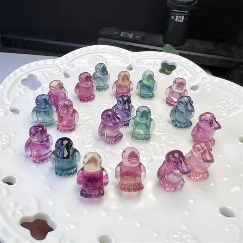 

10PCS Natural Rainbow Fluorite Penguin Mini Crystal Animal Carving Cute Home Decoration Healing Energy Stone DIY Pendant 18mm