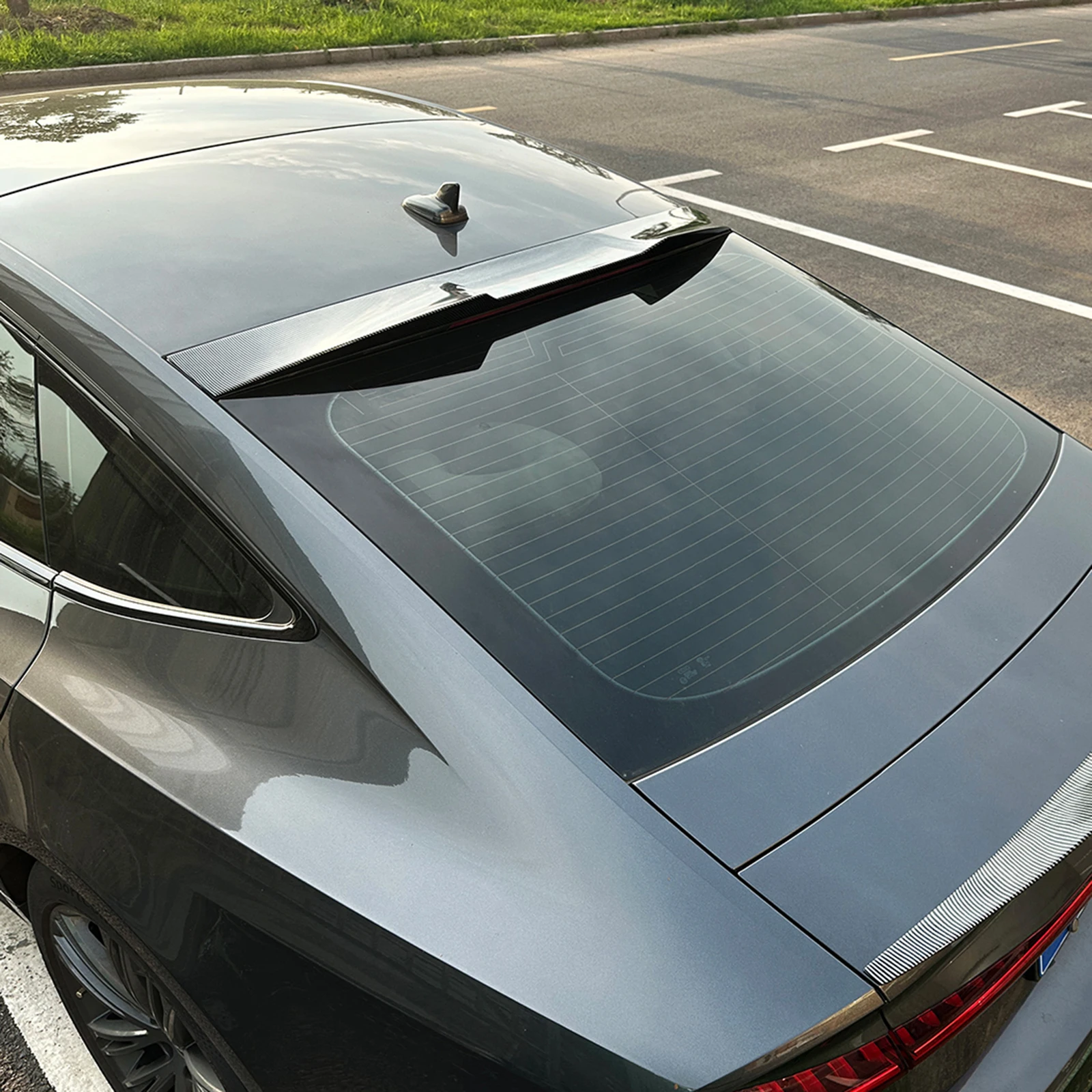 

Rear Trunk Spoiler Lip Roof Window Lid Wing Trim For Audi A7 S7 C8 2019-2025 Glossy Black/Carbon Fiber Look Top Spoiler Tail Lip