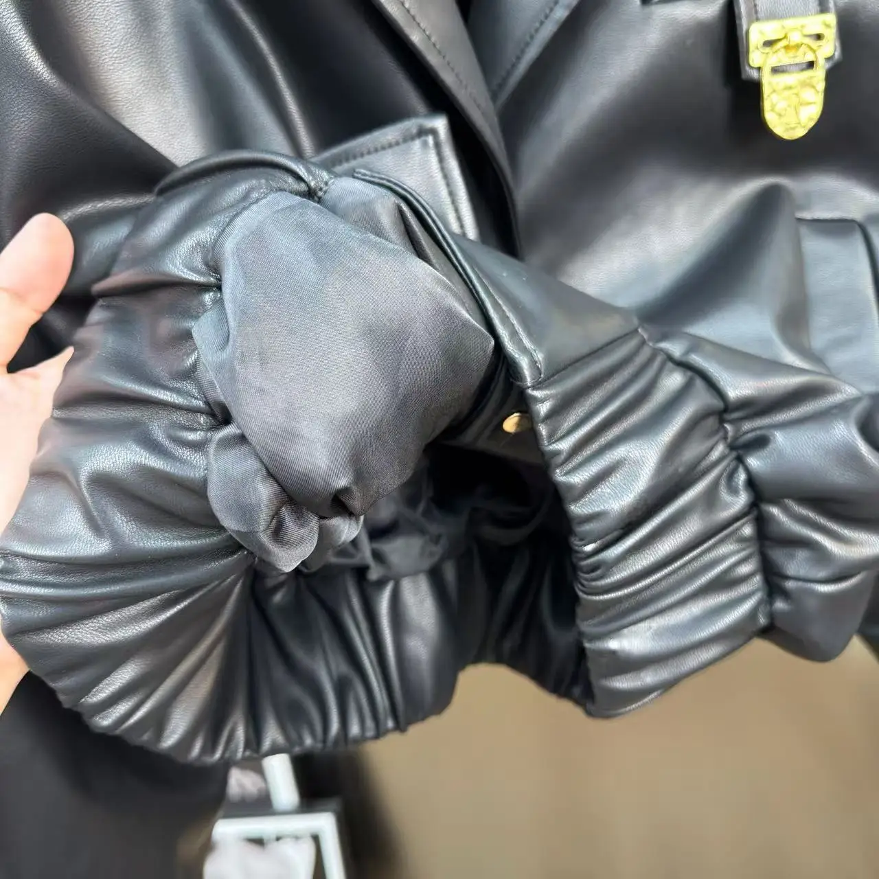 2025 خريف شتاء جديد التلبيب كم طويل مشبك معدني بولي Leather سترة جلدية المتخصصة واحدة الصدر سترة جلدية قصيرة عادية معطف #4