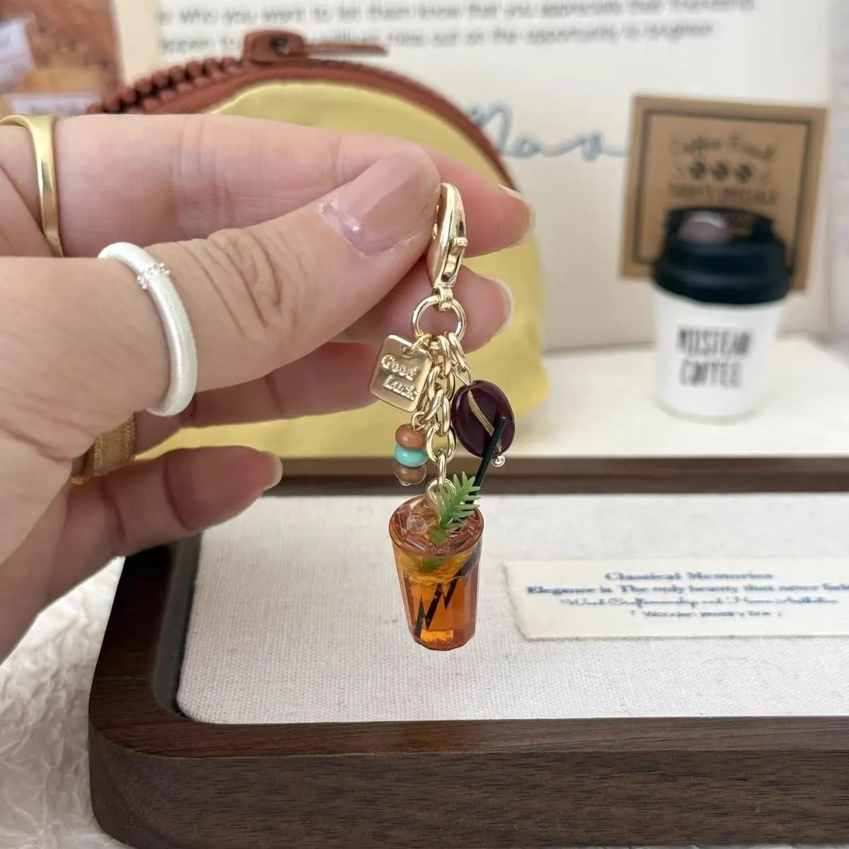 

New Handmade Ice American Coffee Food and Play Change Bag Pendant Zipper Buckle Earphone Handbook Pendant Universal Accessories