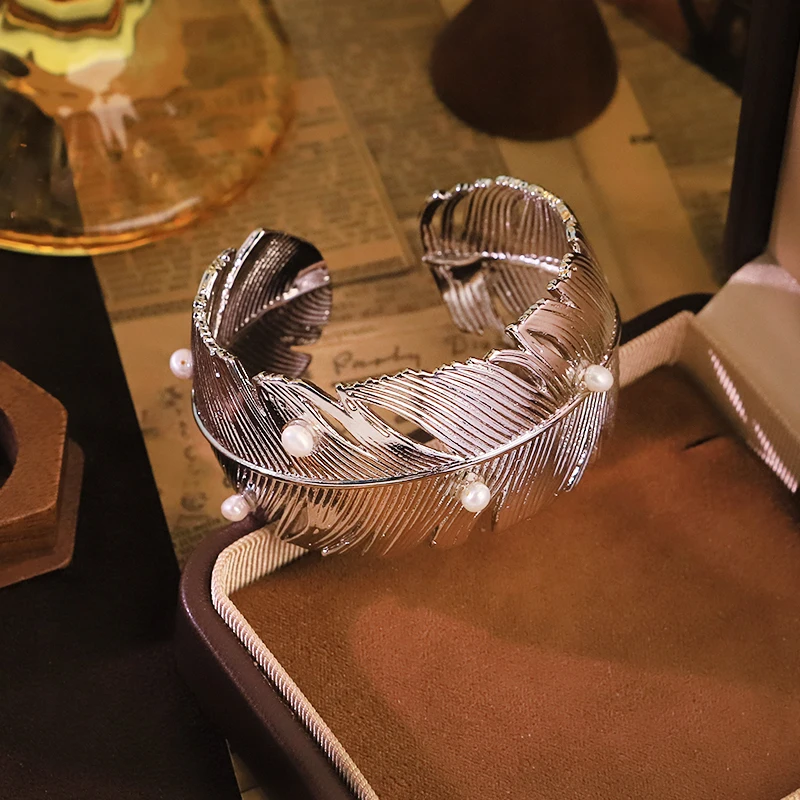 Genuine Freshwater Pearl Wide Bracelet Bangles Jewelry for Women Daily Wedding Banquet Dainty Leaf Bracelet Fashion Jewelry