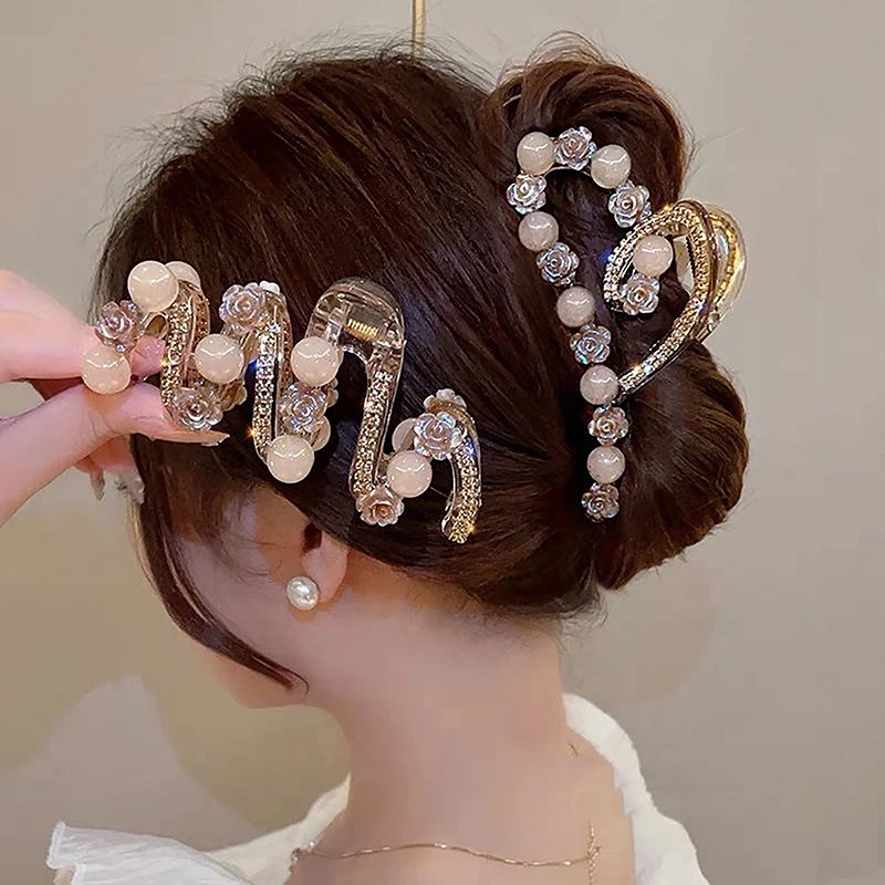 Elegante Strass Bloem Haarclip Retro Haai Clip Licht Luxe Haarklauw Voor Vrouwen Meisjes Prachtige Haaraccessoires Geschenken