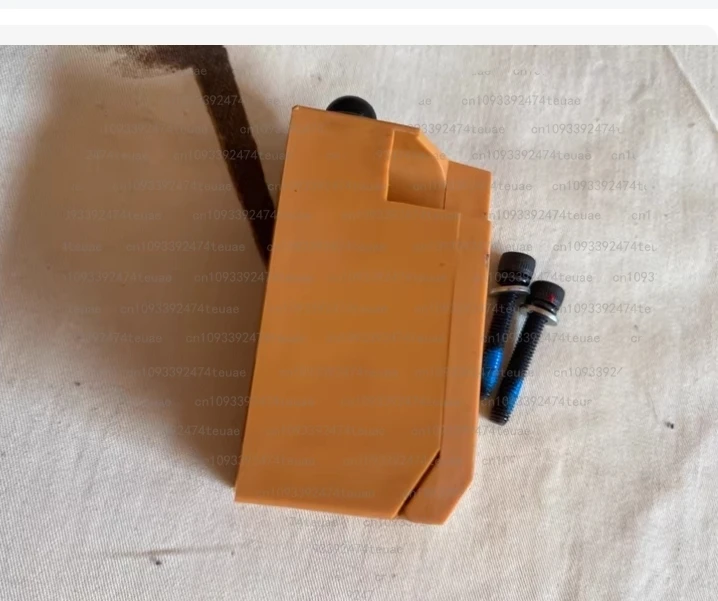 Interruttore corsa pompa sovraccarico LP-20, test OK