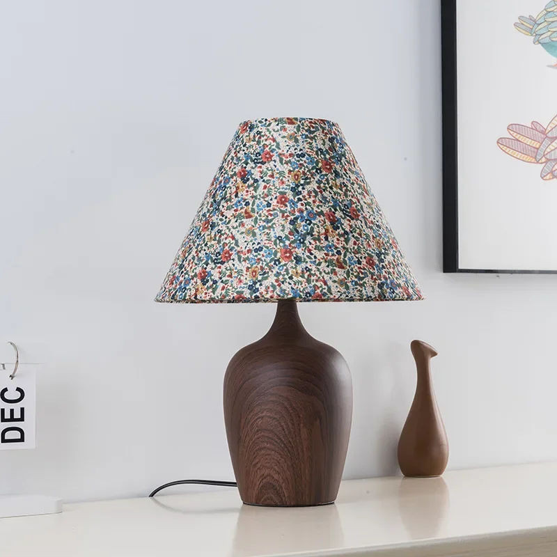 Creativity French Desk Lamp Artistic Bedroom Bedside Lamps Antique Floral Cloth Lamp Sofa Japanese Eye Protection Reading Lamp - view 5
