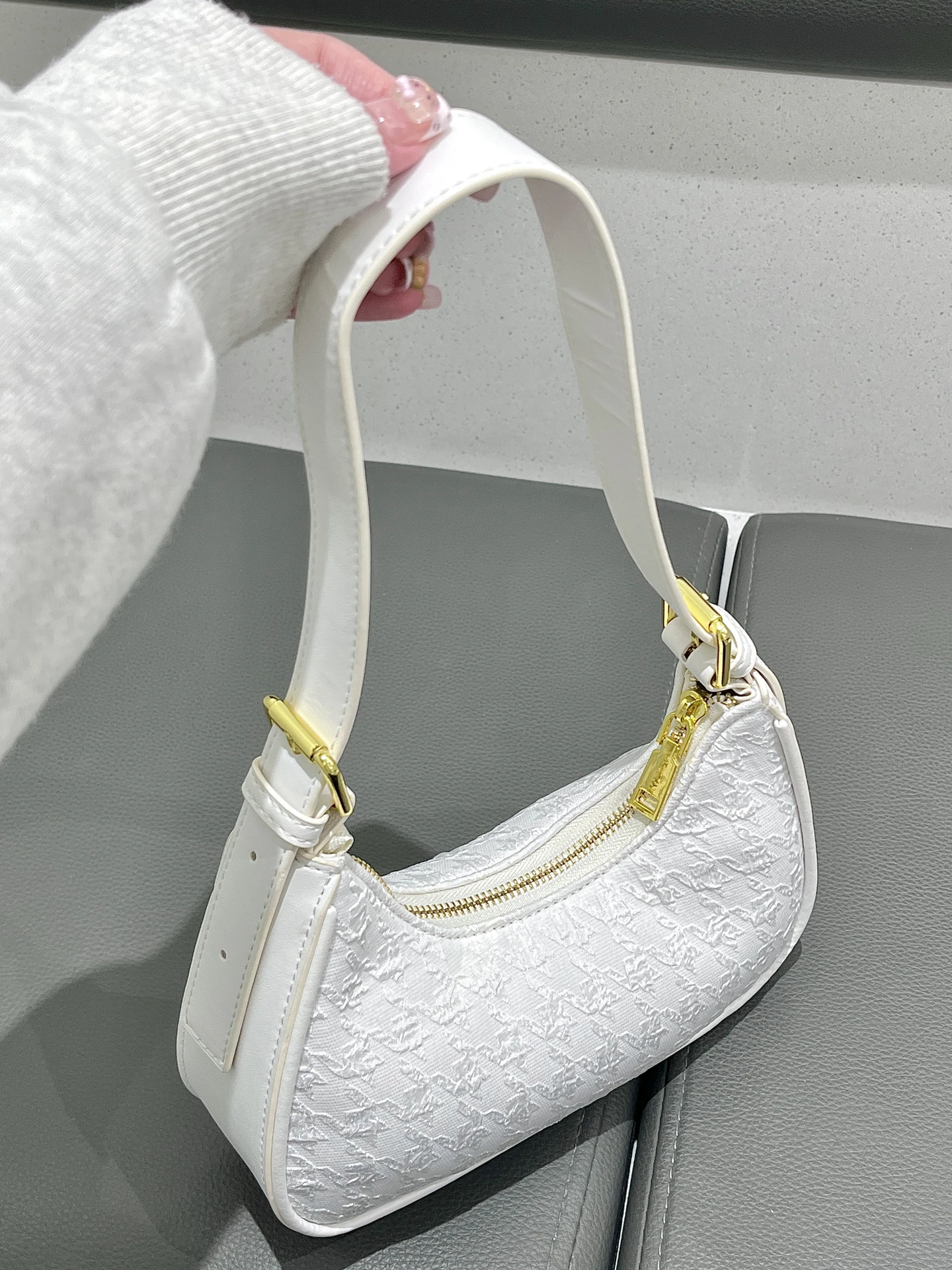 borsa-da-donna-ciyah-lussuosa-borsa-a-tracolla-bianca-a-forma-di-luna-con-motivo-coccodrillo-nuovo-stile-2025-borsa-elegante-da-donna