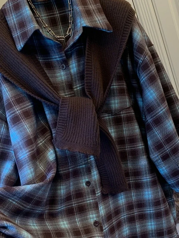 Cappotto con punteruolo lavorato a maglia scozzese retrò Allentato lungo Sve Capispalla autunno inverno da donna Falso set in due pezzi Colletto superiore con bottoni
