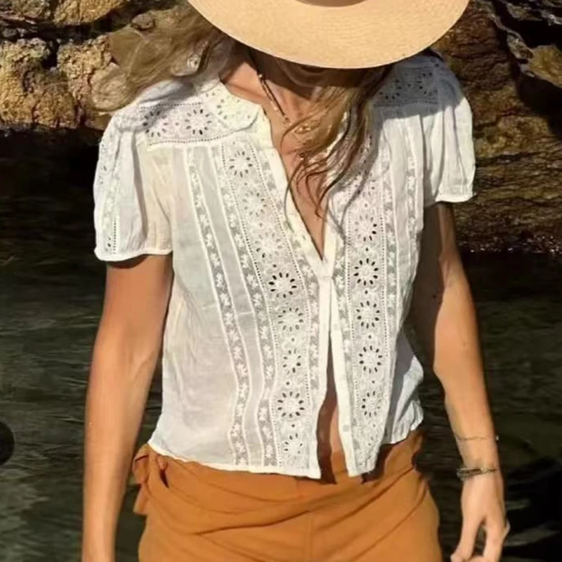 

Shirt for women in the summer of 2025 elegant temperament Hollow embroidery patchwork white pure cotton short sleeved top