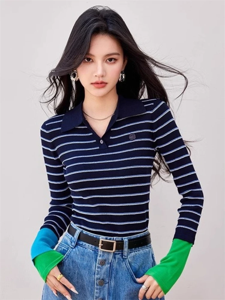 

Slim Fit Women's Bla Stripe irt V-Ne Long Sve Base Layer Top Spring 2026 Design Sense Faionable T-irt