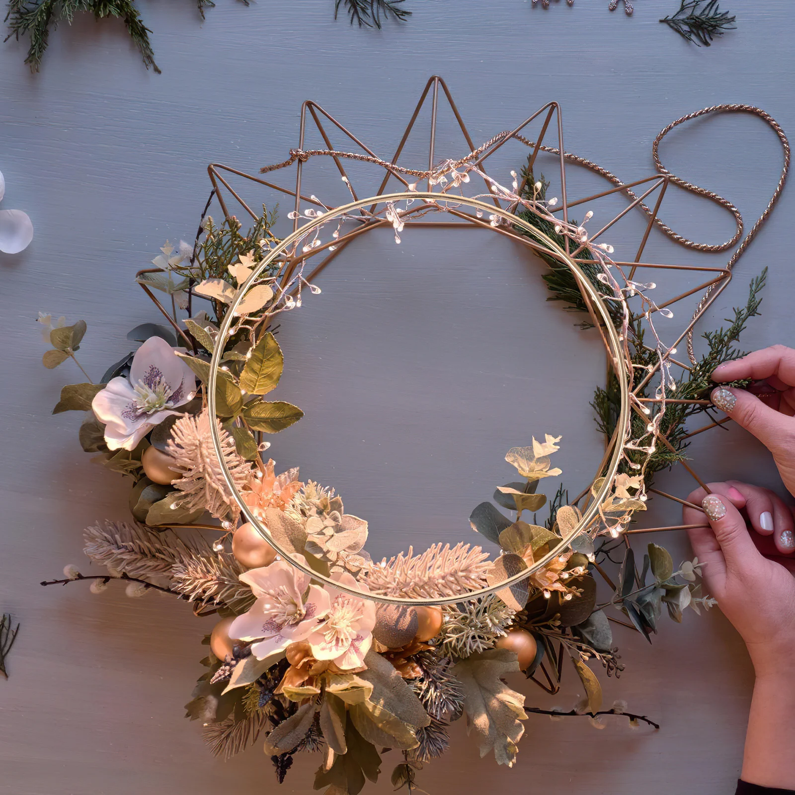 

10Pcs Round Metal Hoop Rings DIY Craft Circles for Dream Catcher Tassel Plant Hanger Decoration Accessories Craft Hoops