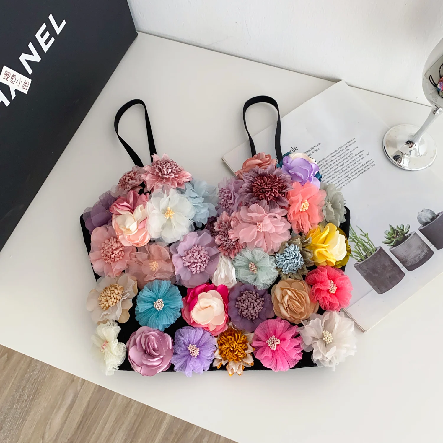 

SuperAen Fashion Korean Style Design Sweet Embroidered Flares Three-dimensional Flower Top for Women Short Sexy Tank