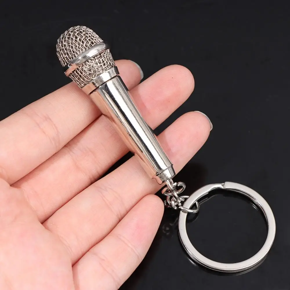 Fashion Microphone Key Ring Personalized Creative Car Key Holder Cute Design Metal Pendent Key Chain Music Gifts Key Chain