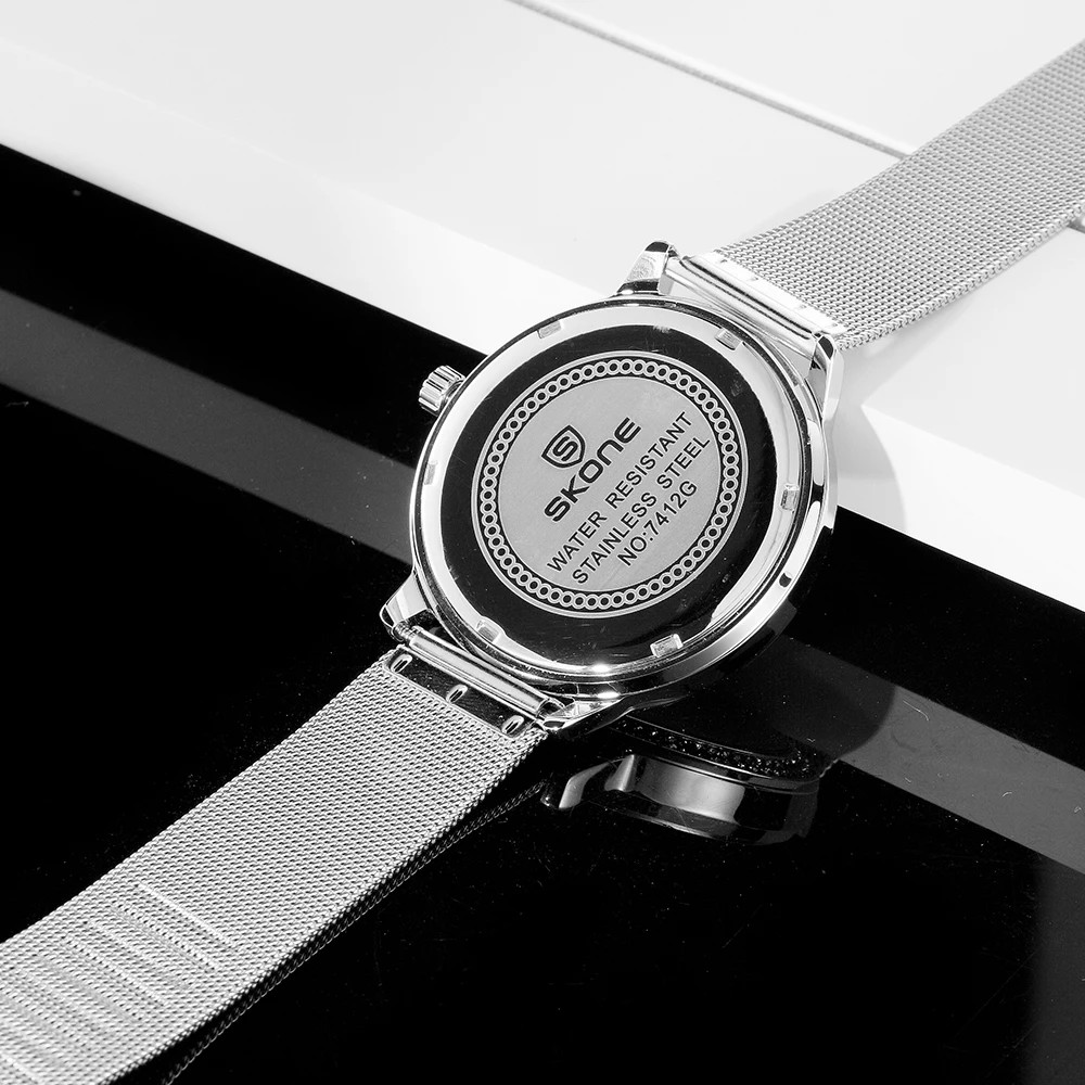 SKONE ระดับไฮเอนด์ประดับเพชรแฟชั่นเพชรเวอร์ชั่นเกาหลีสแตนเลสอารมณ์พร้อมนาฬิกาผู้หญิงควอทซ์