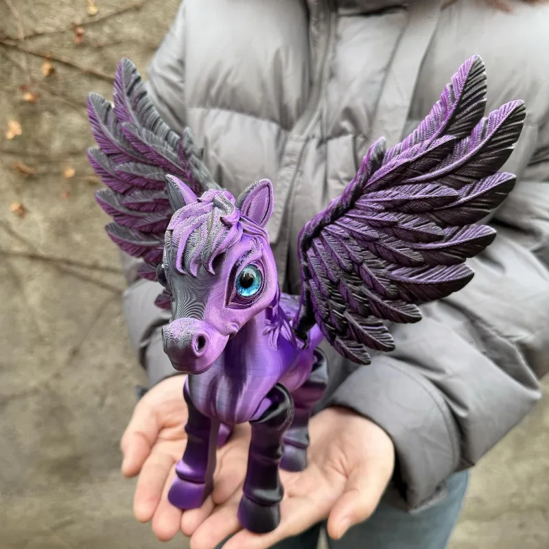 3D printing, cute Pegasus animal decompression, figurine transformation figurine