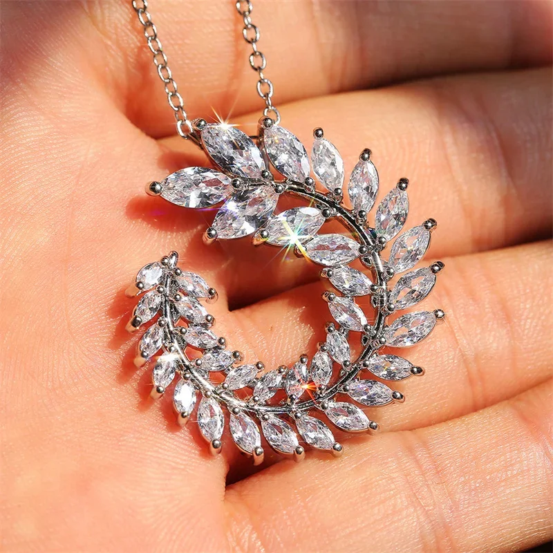 Simple and Versatile Micro-encrusted Zircon Leaf Necklace Clavicle Chain Female High-quality Temperament Luxury Shiny Jewelry