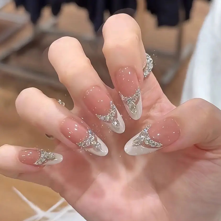 10Pcs Handmade Press On Nails Nude Pink French Tip with V-Shaped Medium Almond False Nails with Sparkling Crystal Fake Nail