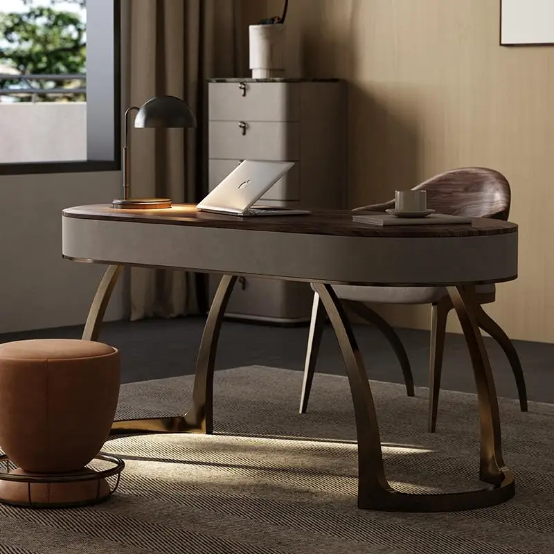 Рисунок 2 - Деревянные офисные столы для хранения